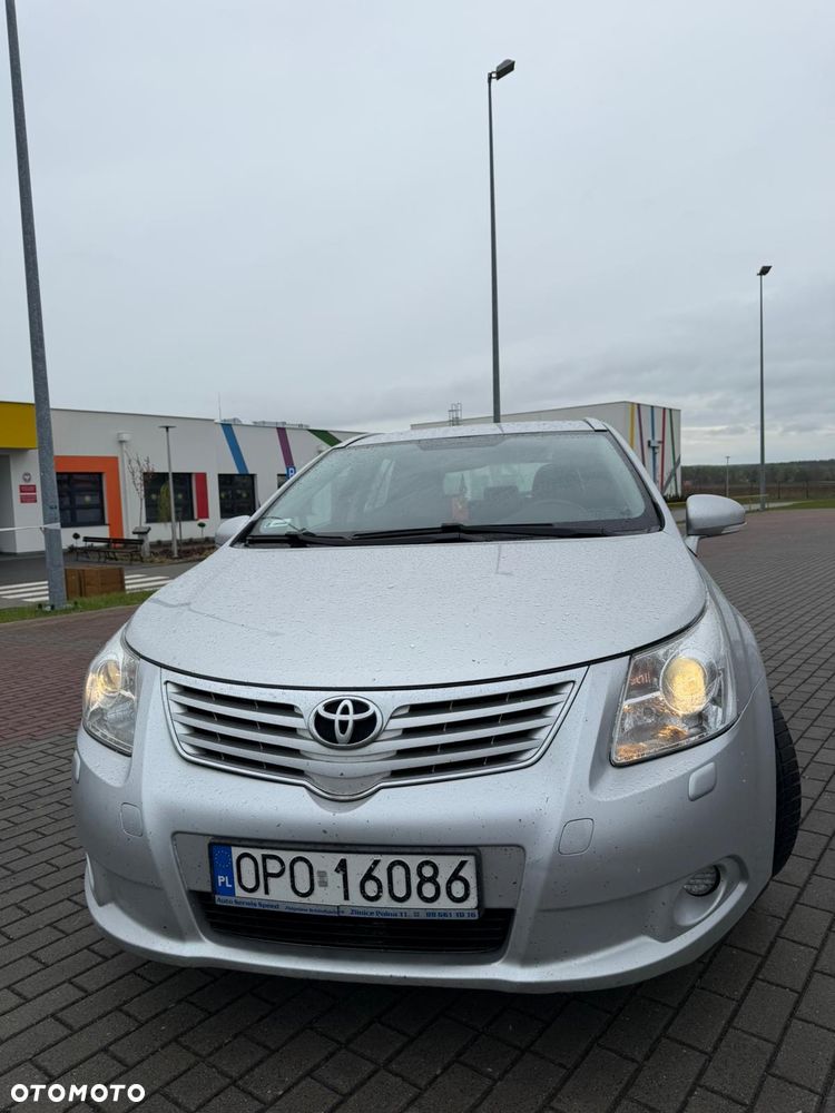 Toyota Avensis 2.0 D-4D Luna - 12