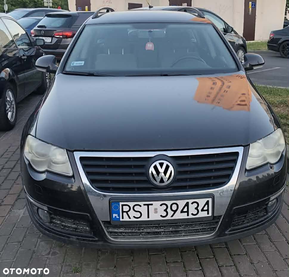 Volkswagen Passat 1.8 TSI Comfortline - 1