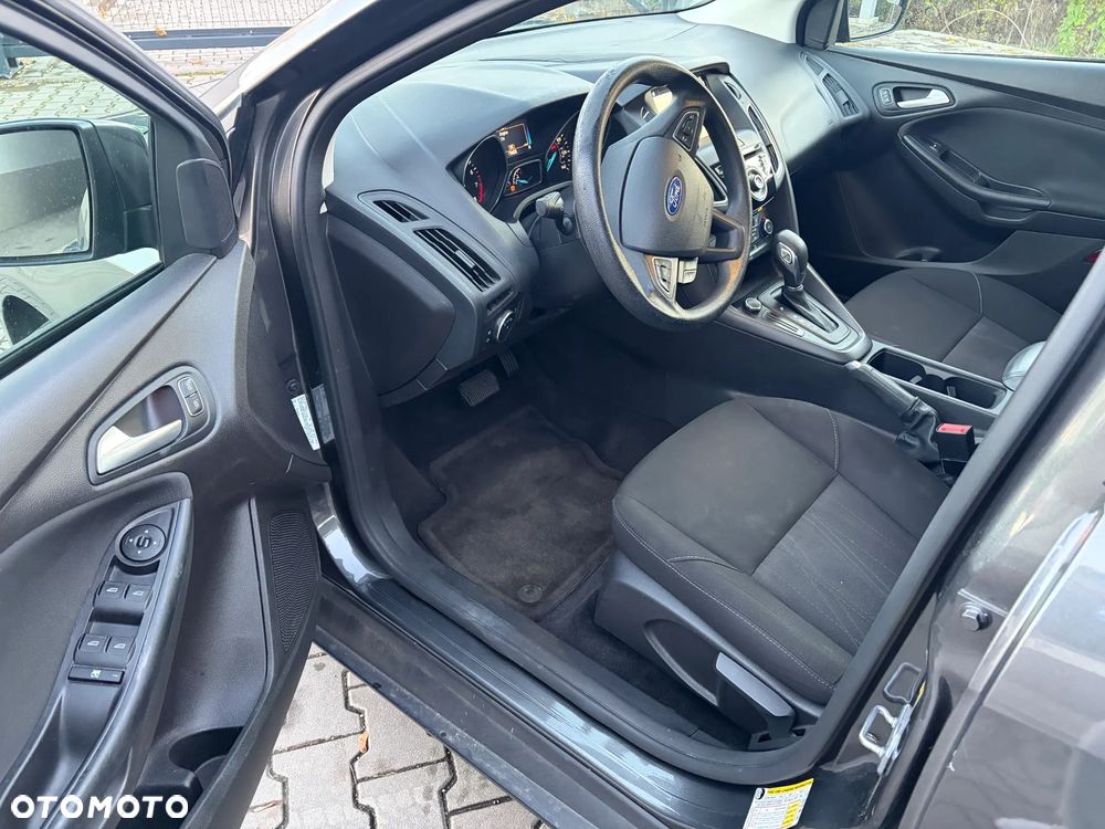 Ford Focus - 12