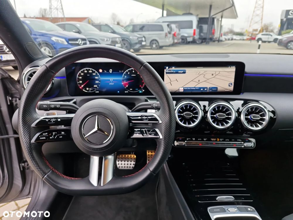 Mercedes-Benz Klasa A 200 AMG Line 7G-DCT - 21