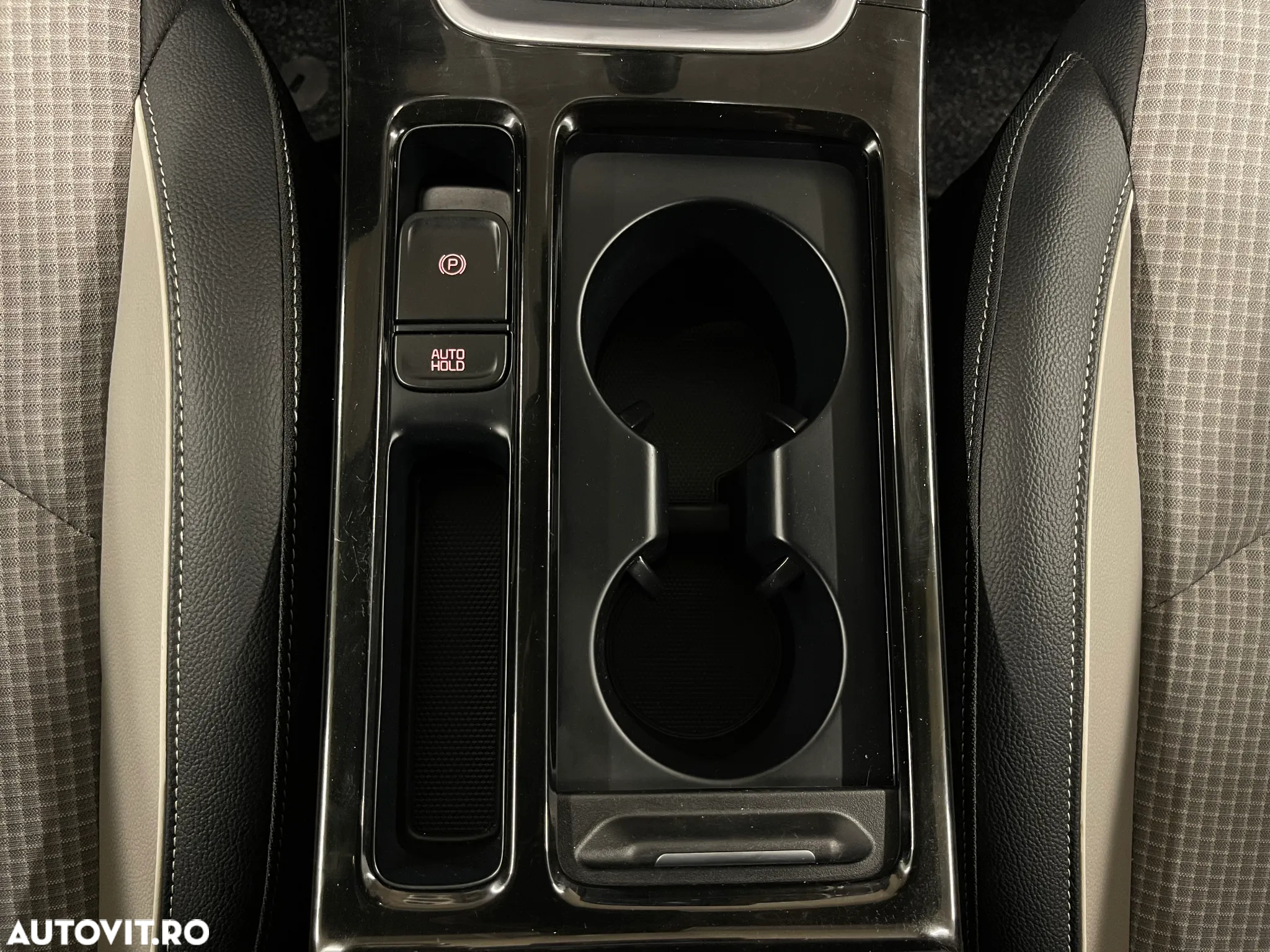 Kia XCeed 1.6 DSL 6MT Style - 23