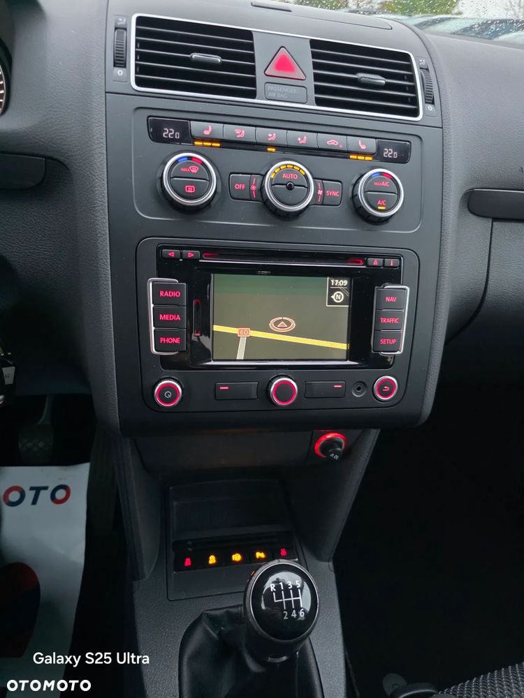 Volkswagen Touran 1.6 TDI DPF BlueMotion Technology Comfortline - 36