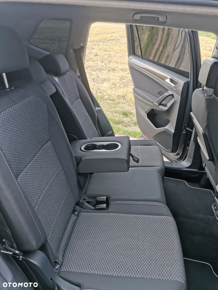 Volkswagen Tiguan - 19