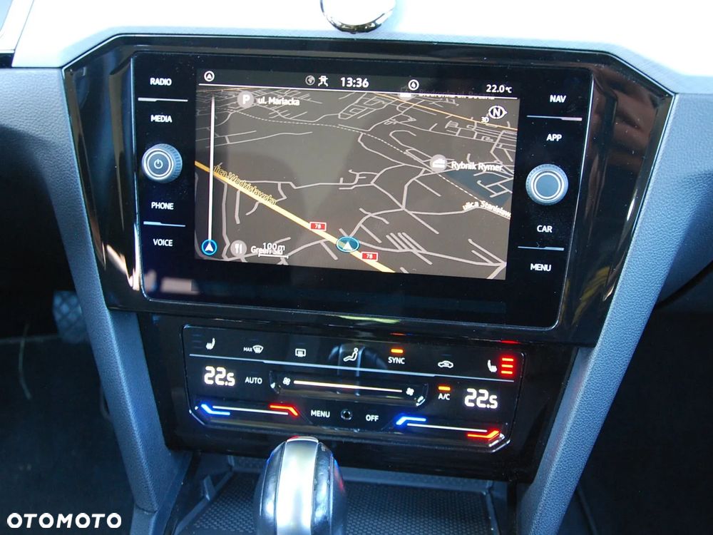 Volkswagen Passat 2.0 TSI Business DSG - 6