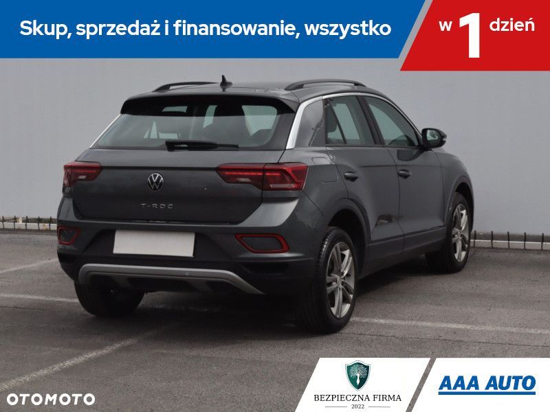 Volkswagen T-Roc - 7