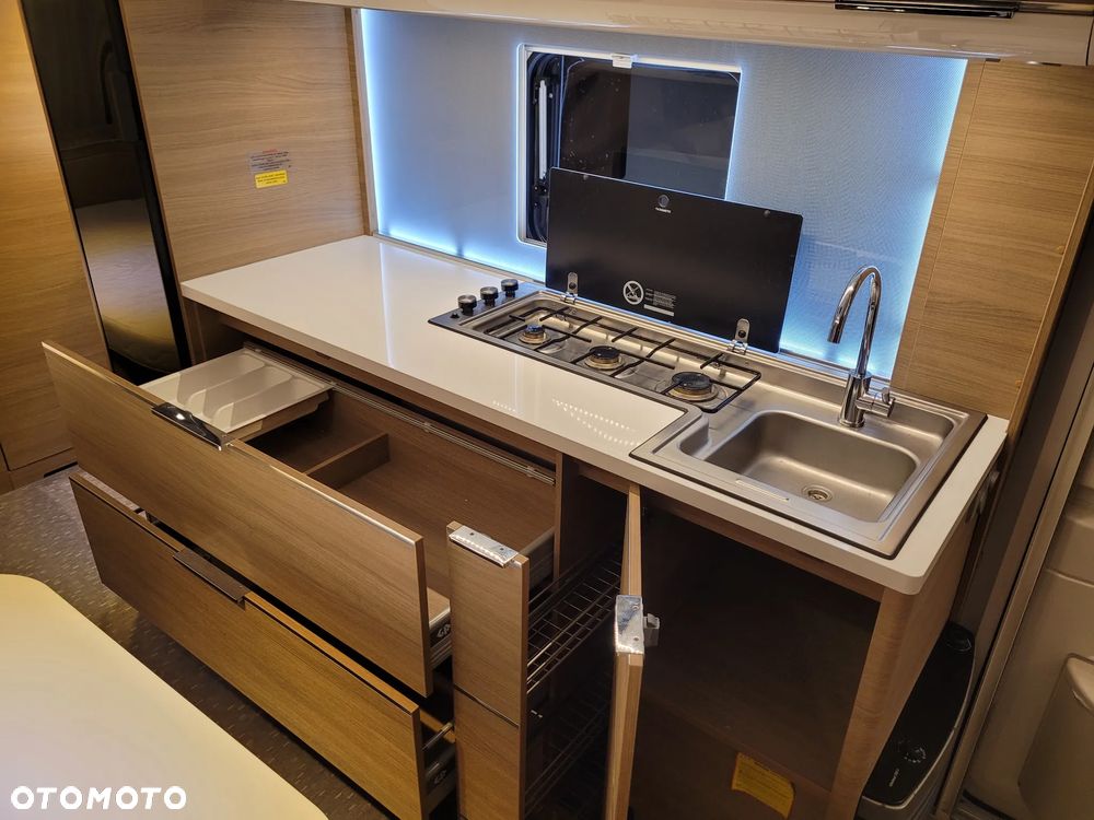 Adria Adora 613PK, mover, przedsionek Isabella - 13