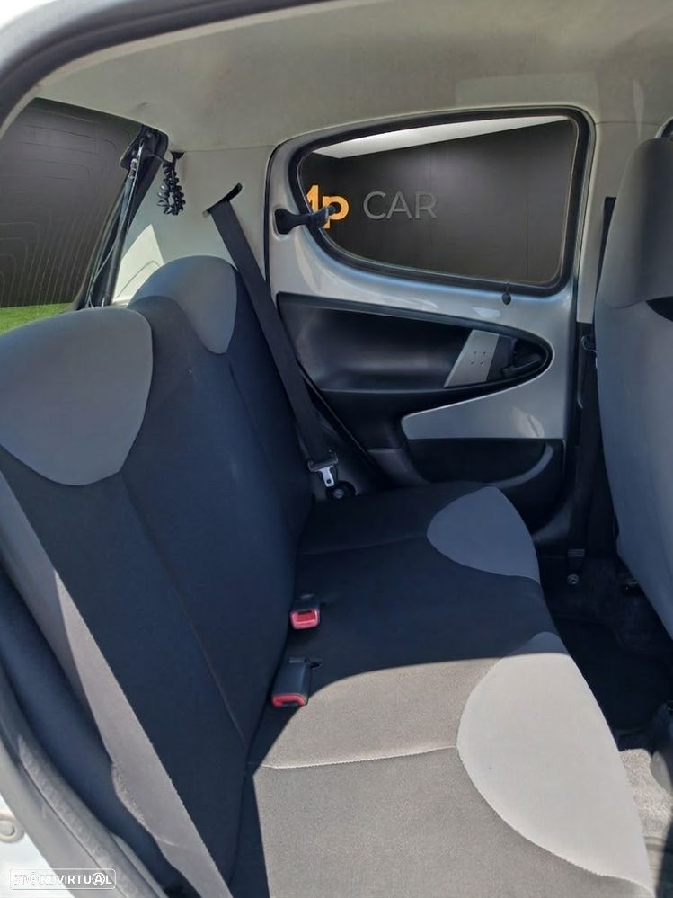 Peugeot 107 - 6