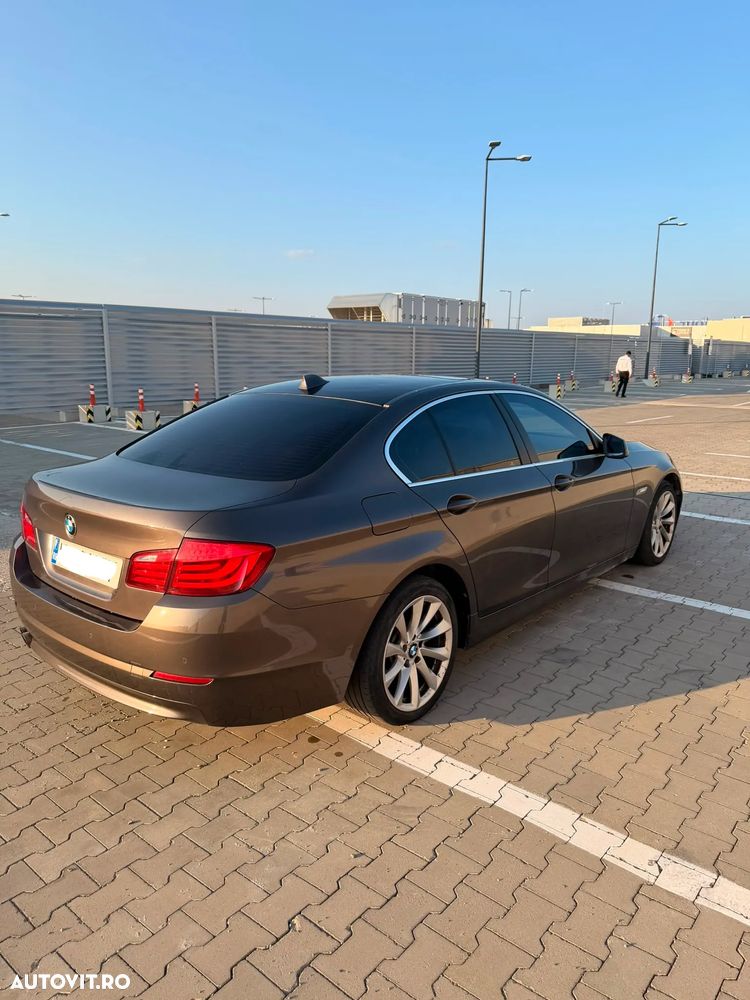 BMW Seria 5 520d Aut. - 4