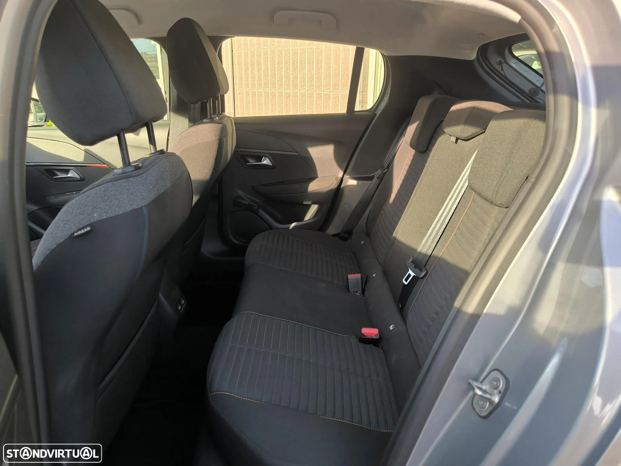 Peugeot e-208 50 kWh Active Pack - 11