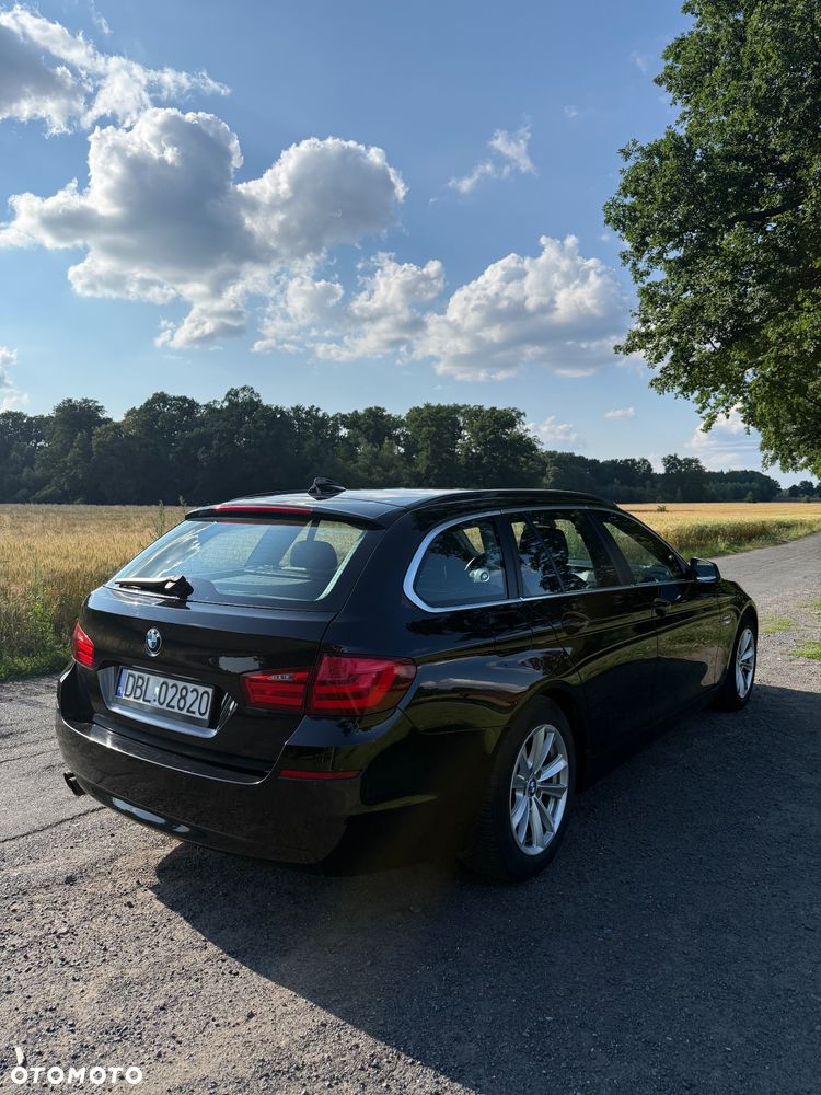 BMW Seria 5 520i - 5