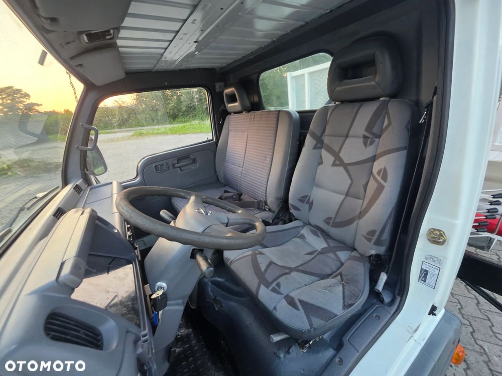 Nissan Cabstar 35.13 Skrzynia 4.20 M + HDS 1.5 Tony ! HMF K2(B3) 9.20 M Wysięgu  ! Super Stan  ! - 37