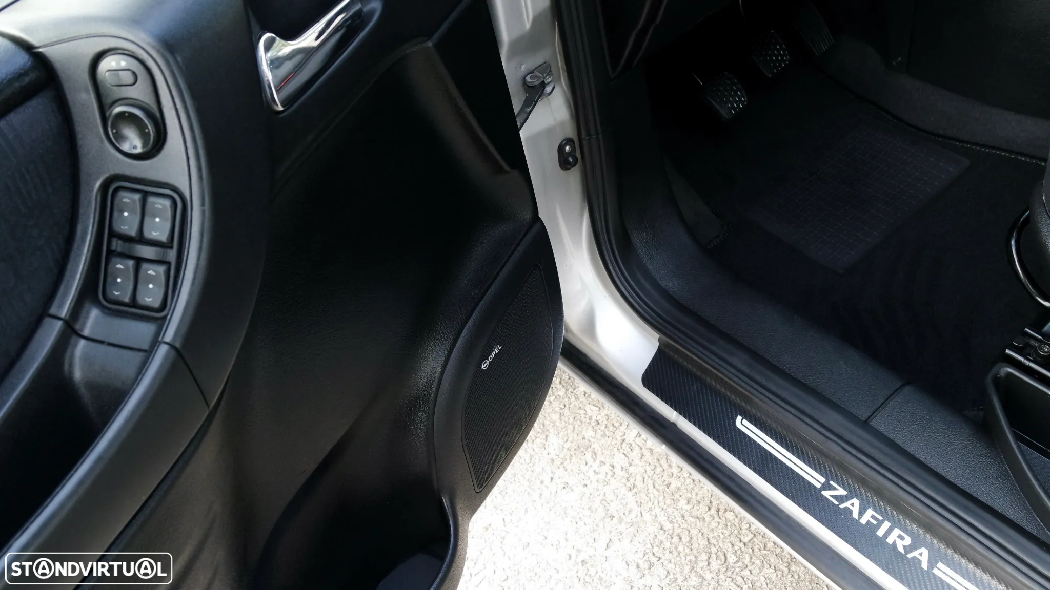 Opel Zafira 2.0 DTi Elegance - 32