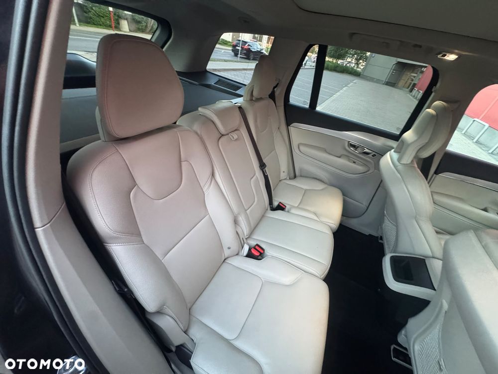 Volvo XC 90 T5 AWD Momentum - 19
