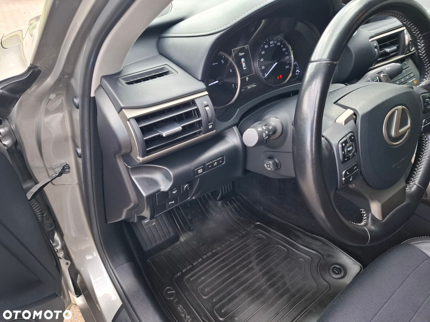 Lexus IS 200t Elegance - 11