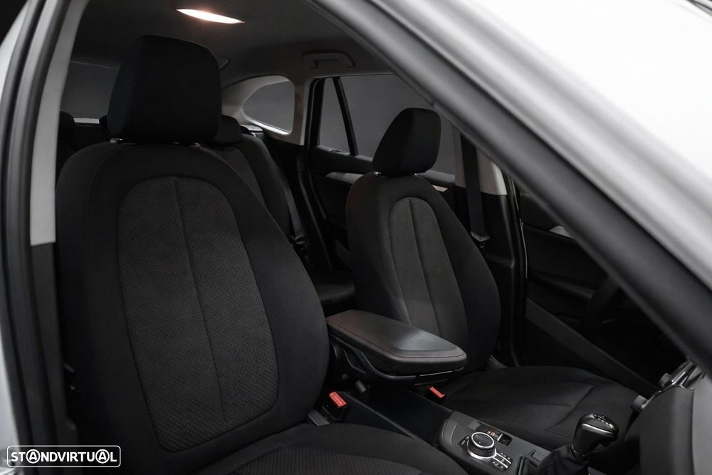 BMW X1 25 e xDrive Corporate Edition - 7