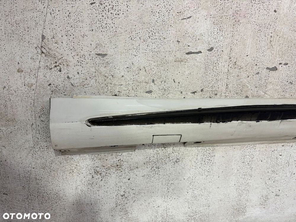 LISTWA PROGOWA PRAWA MERCEDES CLA W117 AMG - 2