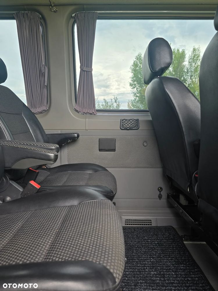 Mercedes-Benz Sprinter - 4