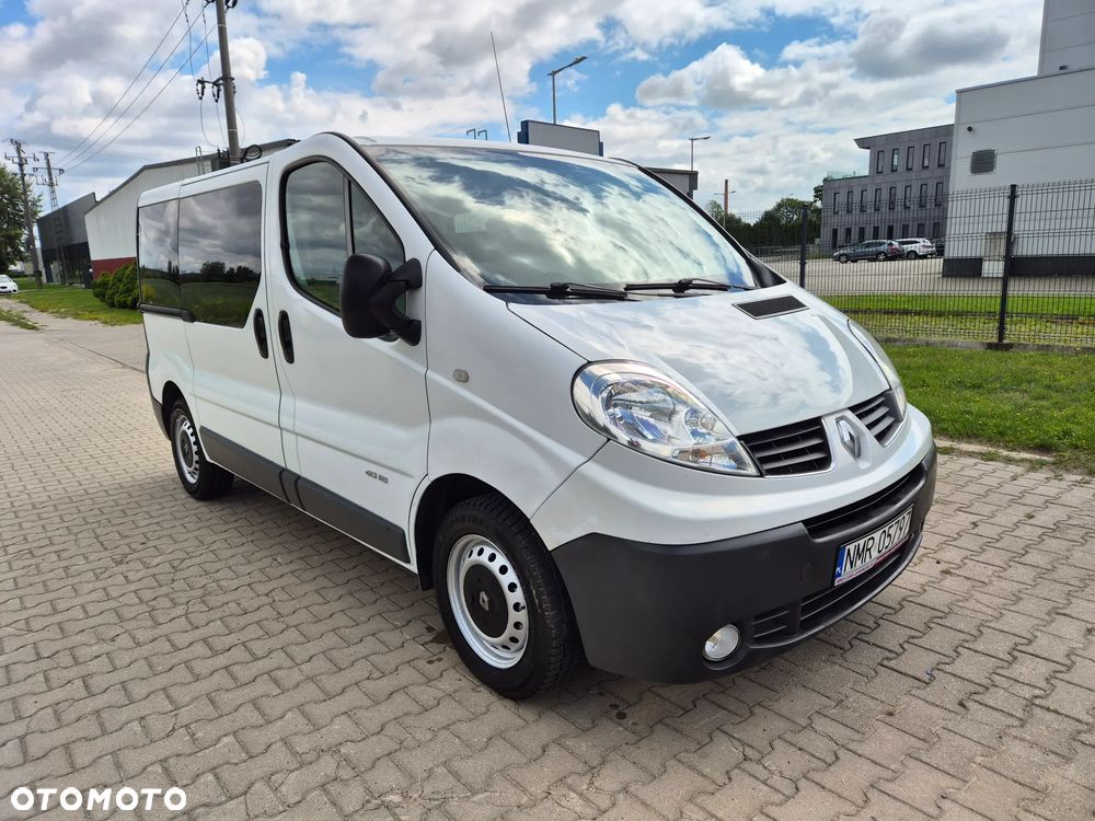 Renault Trafic - 1