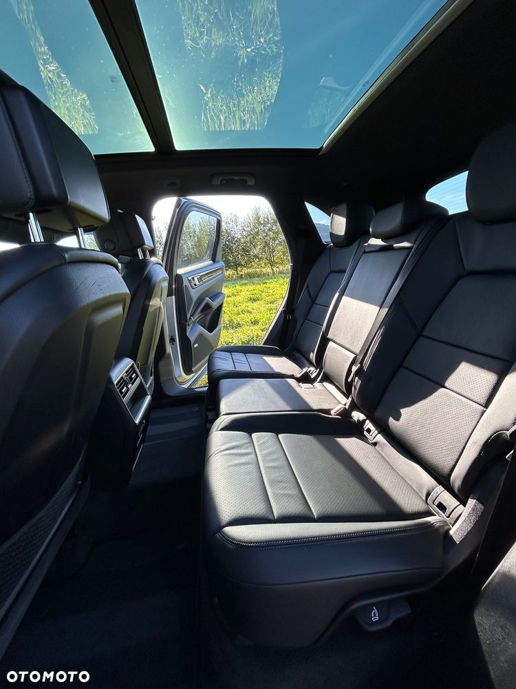 Porsche Cayenne Platinum Edition - 21