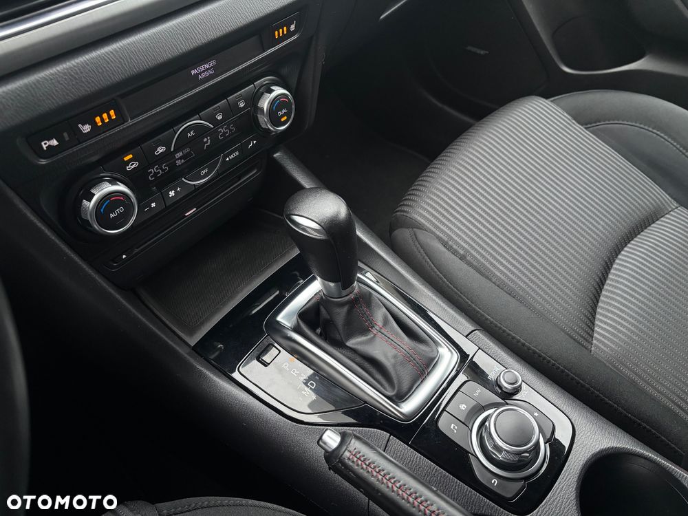 Mazda 3 - 15
