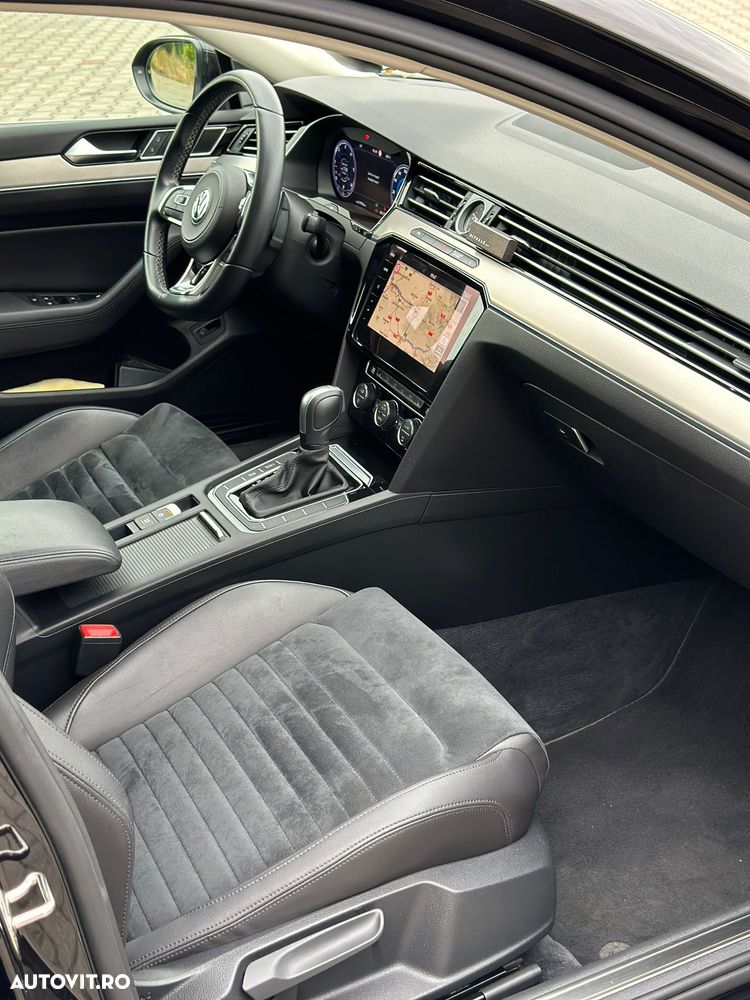 Volkswagen Passat 2.0 TDI DSG Highline - 9