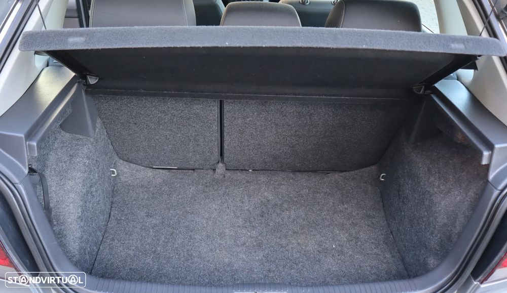 VW Polo 1.4 TDi Confortline - 23