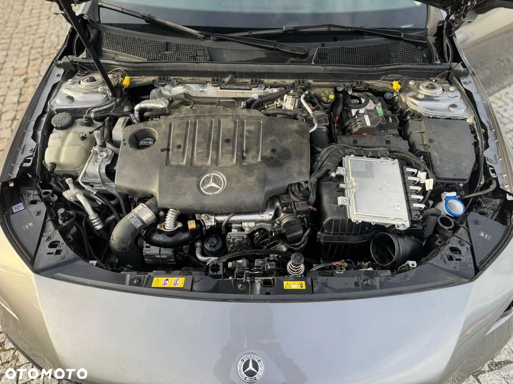 Mercedes-Benz CLA 200 d 8G-DCT AMG Line - 8