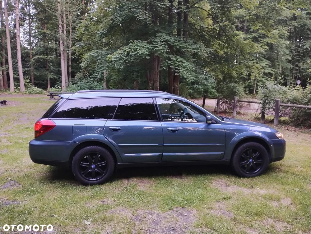 Subaru Outback 3.0 H6 - 31