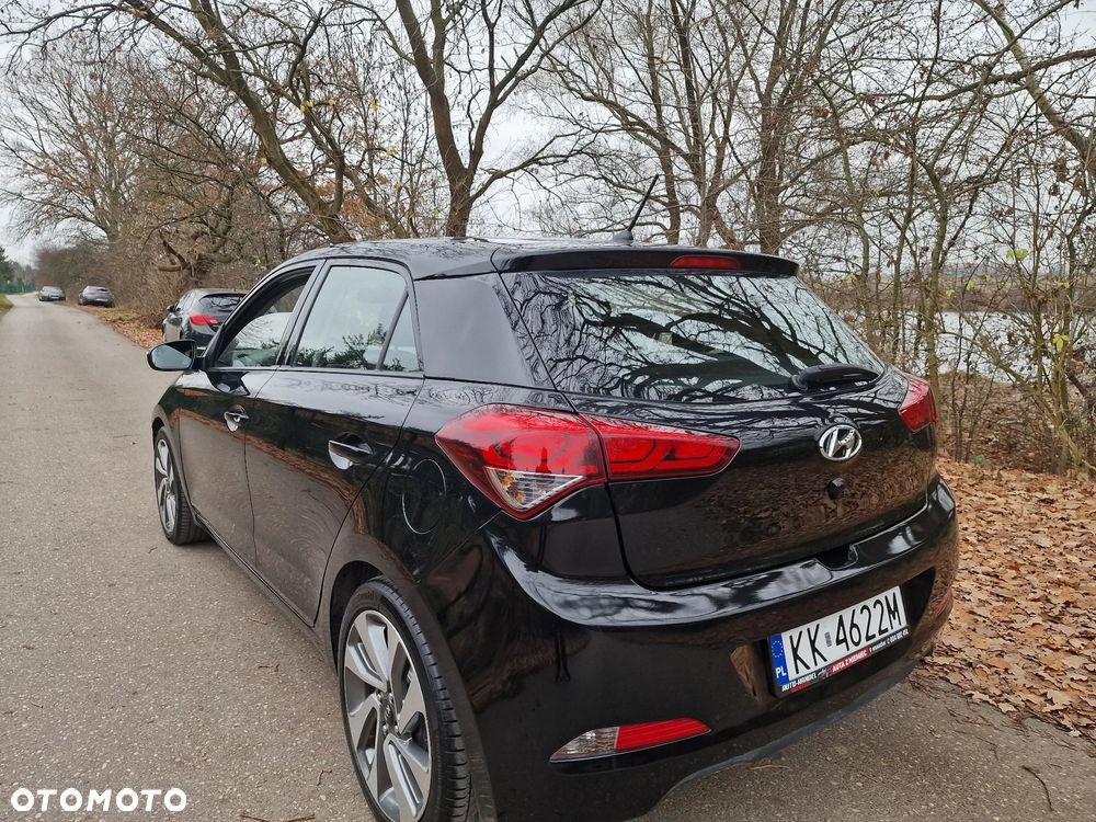 Hyundai i20 1.2 Classic + - 14