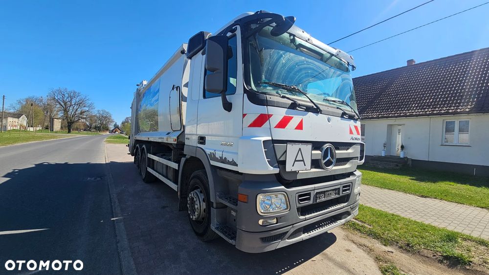Mercedes-Benz ACTROS 2532 L 6x2 - 1