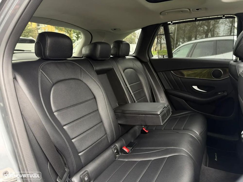 Mercedes-Benz GLC 300 e 4Matic - 25