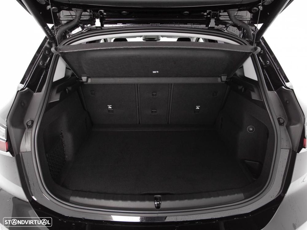 BMW 218 Active Tourer i Aut. Luxury Line - 13