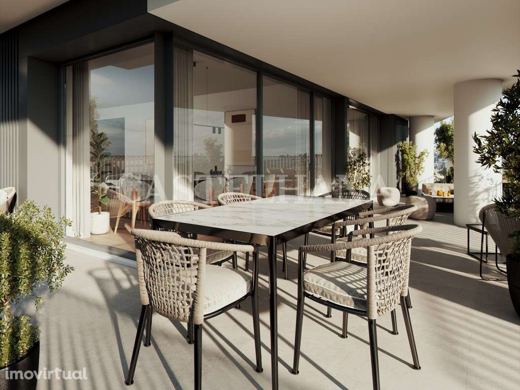 Apartamento T3 com varanda e estacionamento no Campo Grande - Grande imagem: 4/80