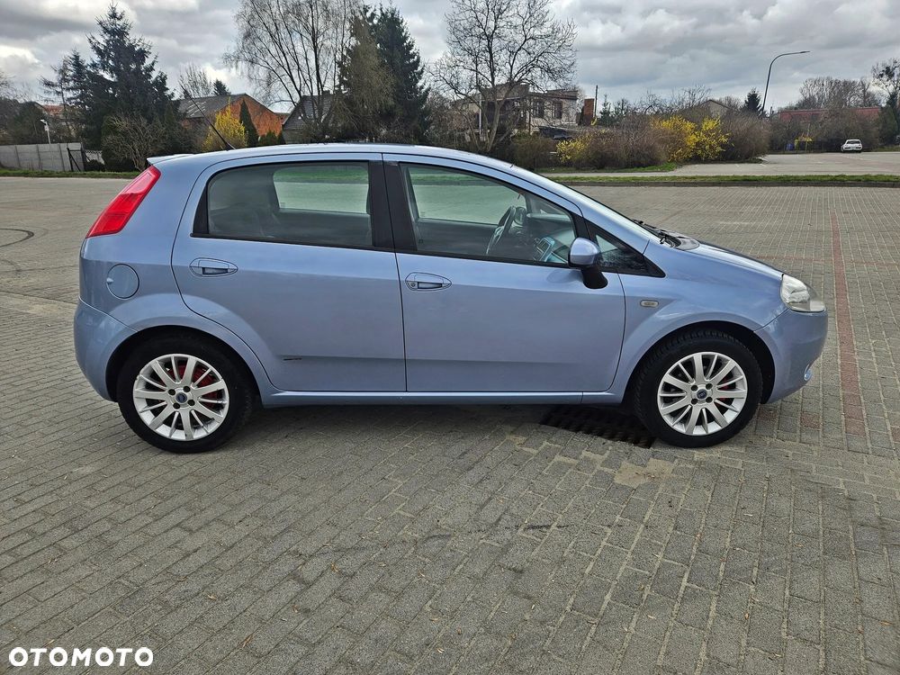 Fiat Grande Punto - 5