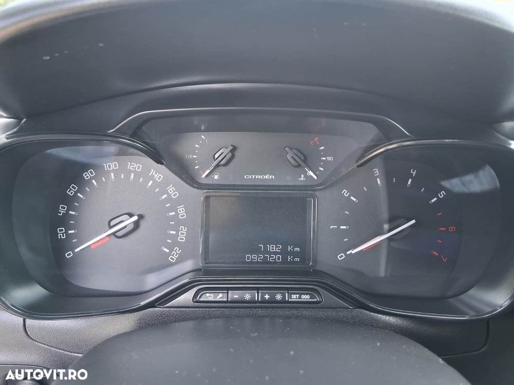 Citroën C3 1.2 PureTech BVM Live - 13