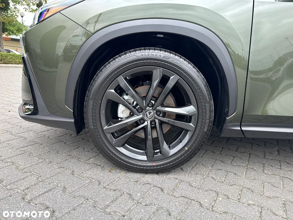 Lexus NX - 26