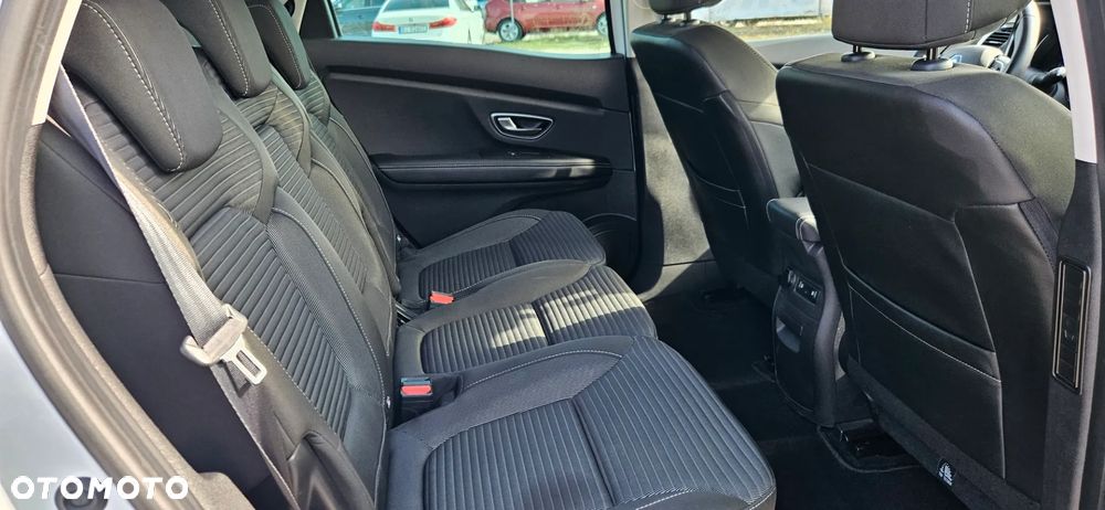 Renault Scenic BLUE dCi 120 EDC BUSINESS EDITION - 28