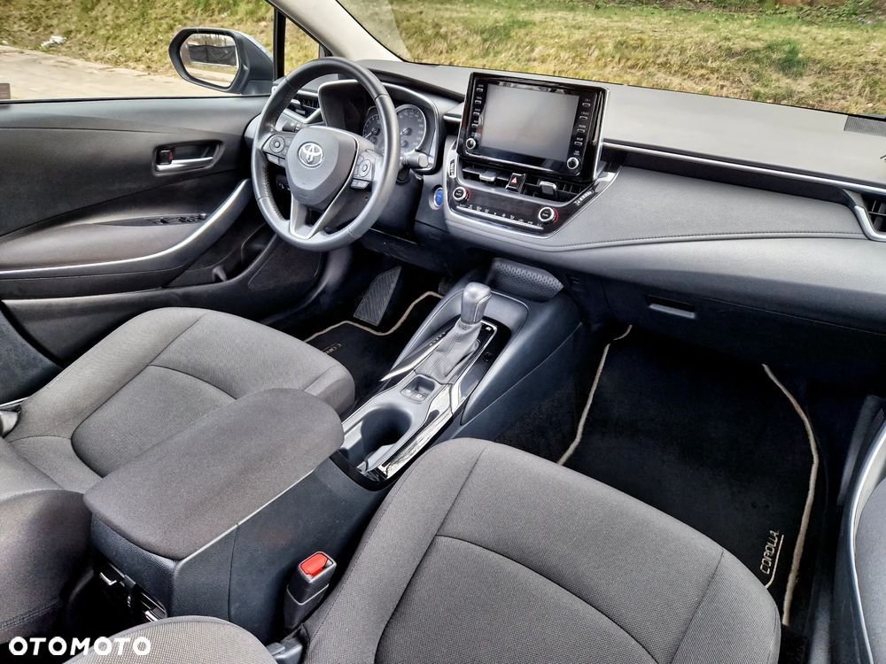Toyota Corolla 1.8 Hybrid Comfort - 22