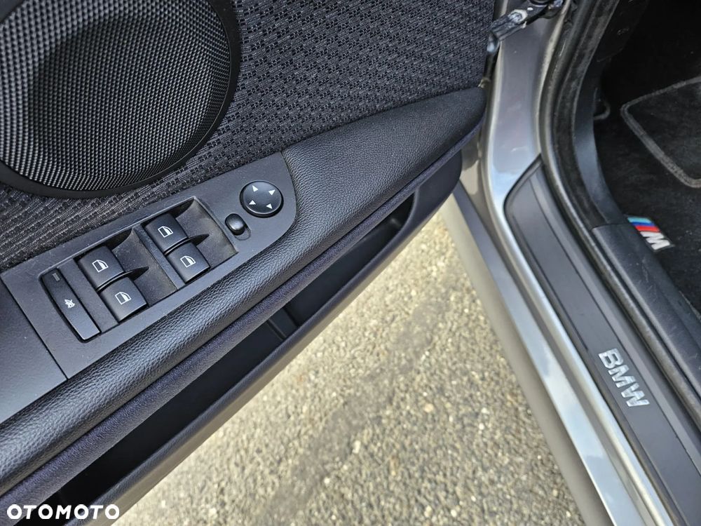 BMW Seria 3 318i - 14