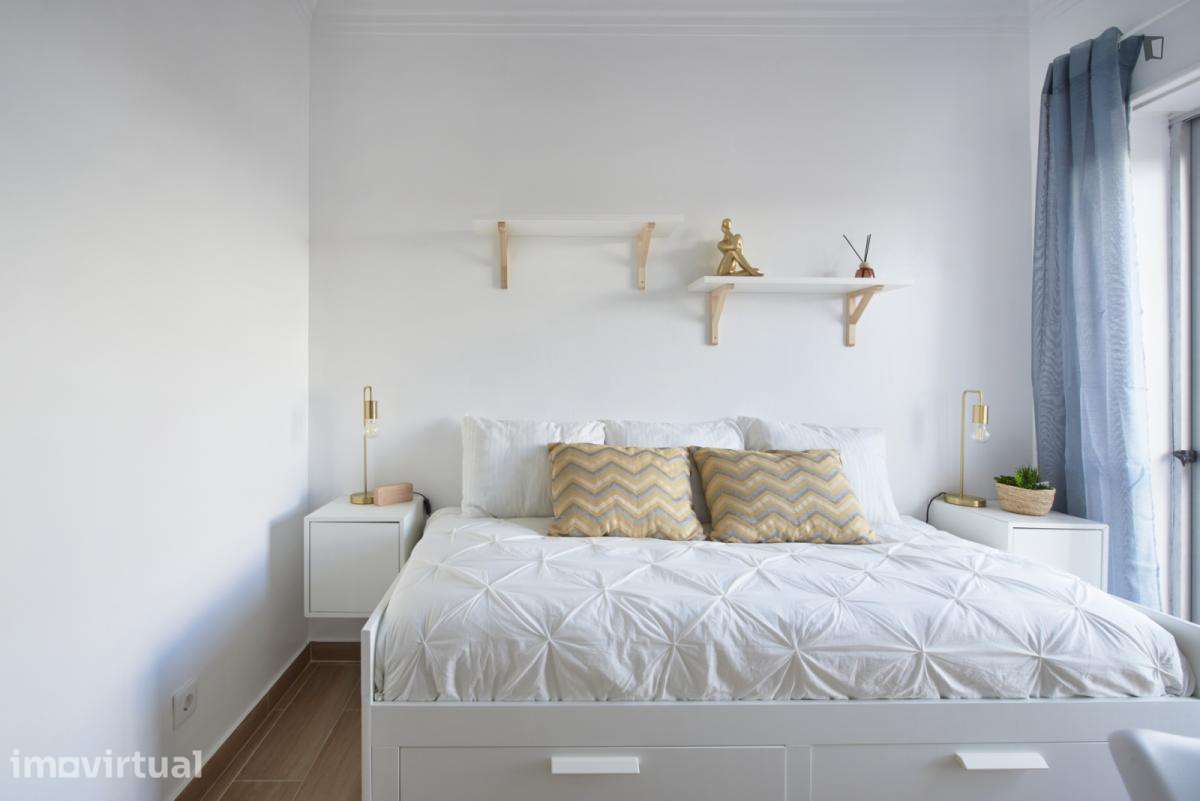 Quarto - localizado em Amadora Lisbon - Grande imagem: 3/31