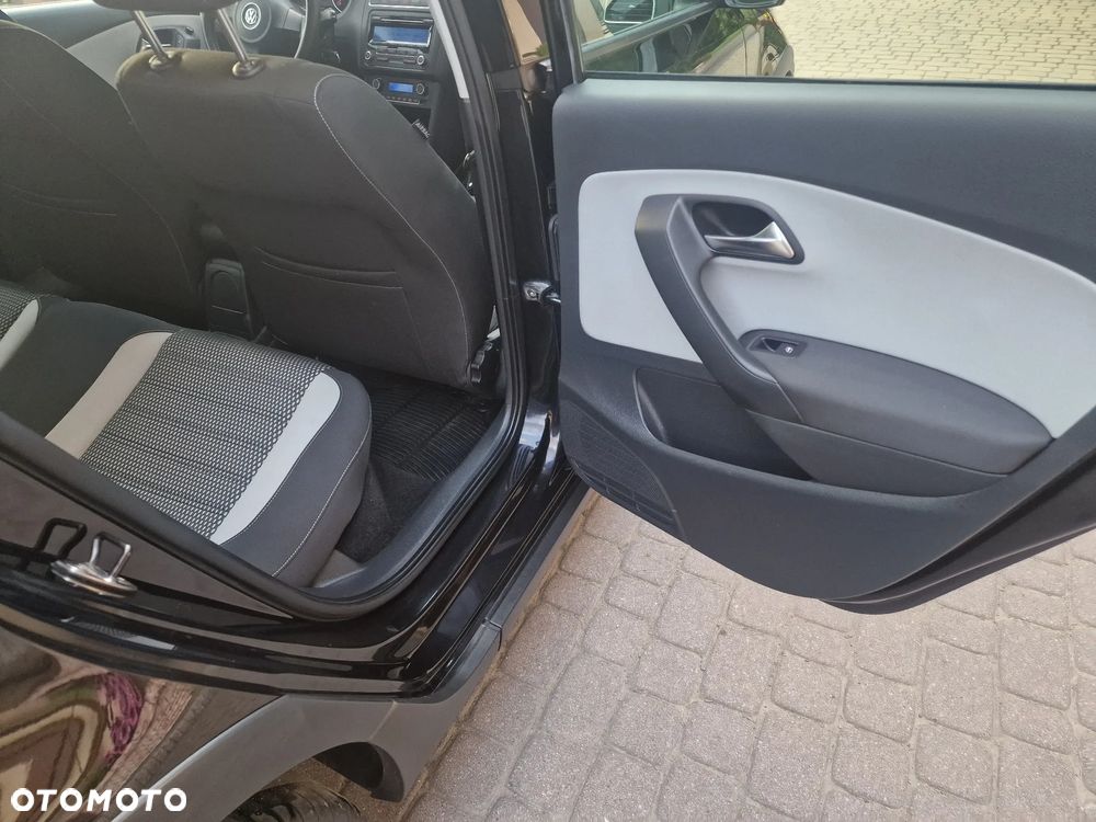 Volkswagen Polo Cross - 14
