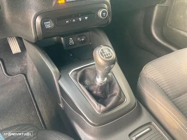 Ford Focus 1.0 EcoBoost Hybrid ACTIVE DESIGN - 29