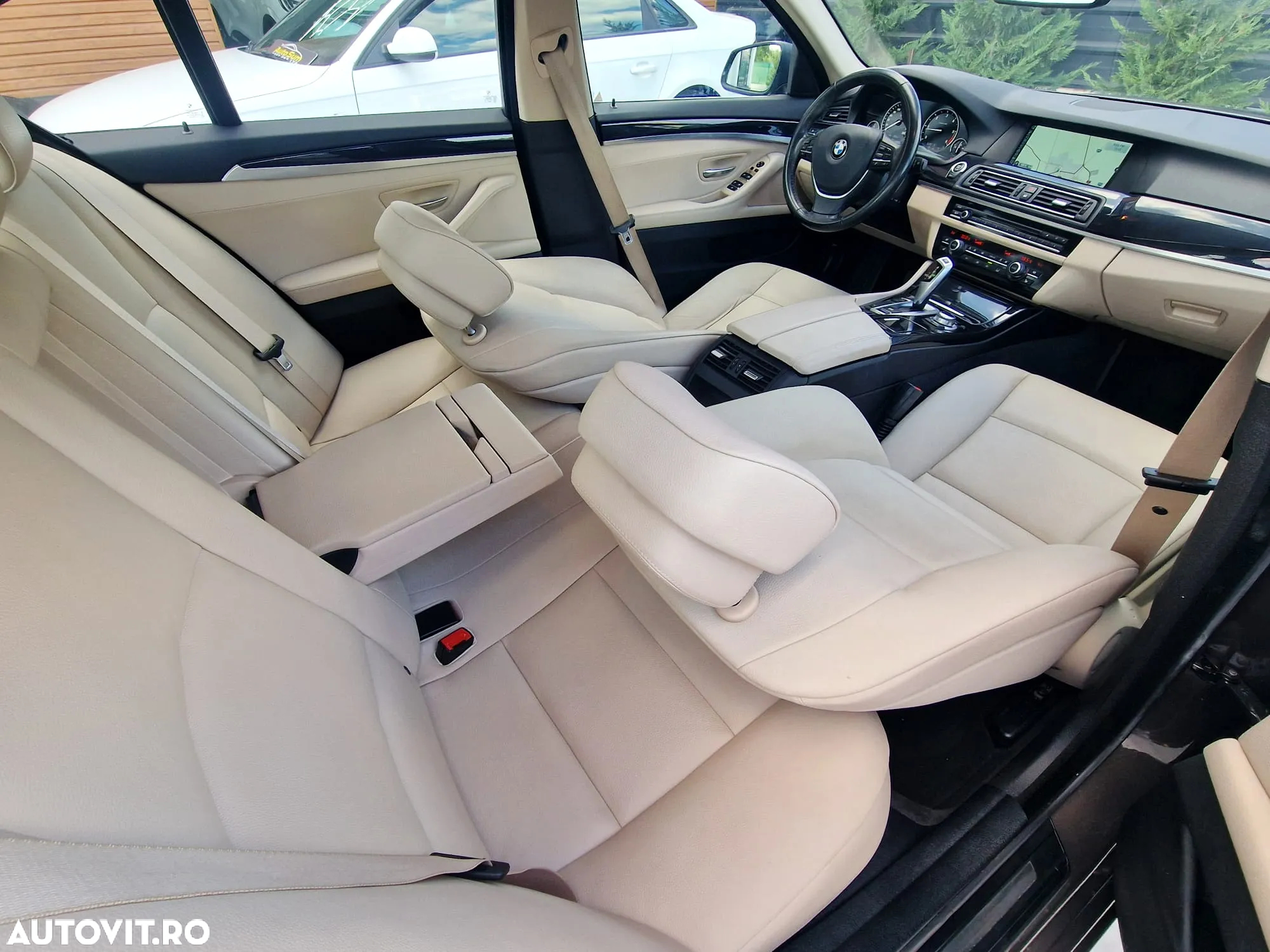 BMW Seria 5 520d - 8