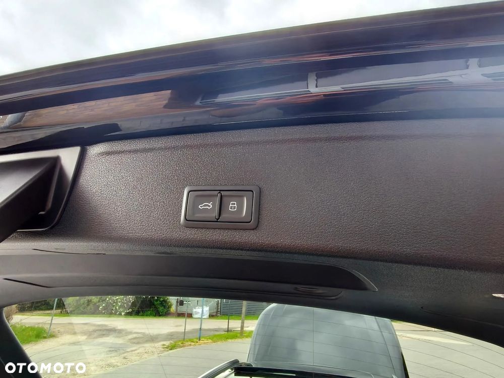 Audi A4 Avant 2.0 TDI DPF clean diesel Ambiente - 37