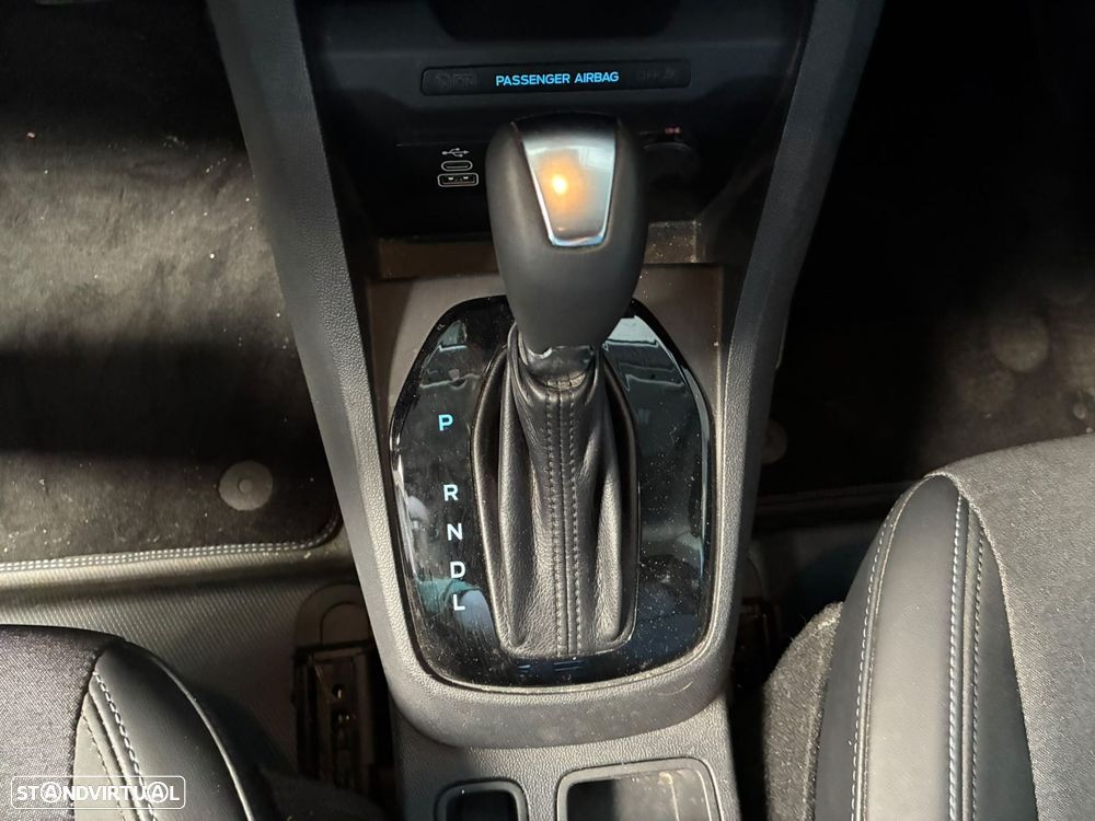 Ford Transit Courier 1.0 EcoBoost Active DCT - 30