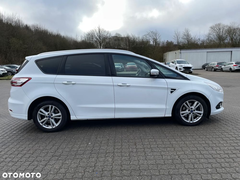 Ford S-Max 2.0 TDCi Titanium PowerShift - 7