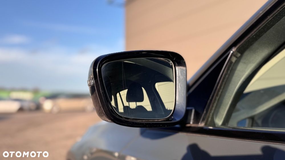 BMW Seria 3 318d Sport Line Shadow - 27