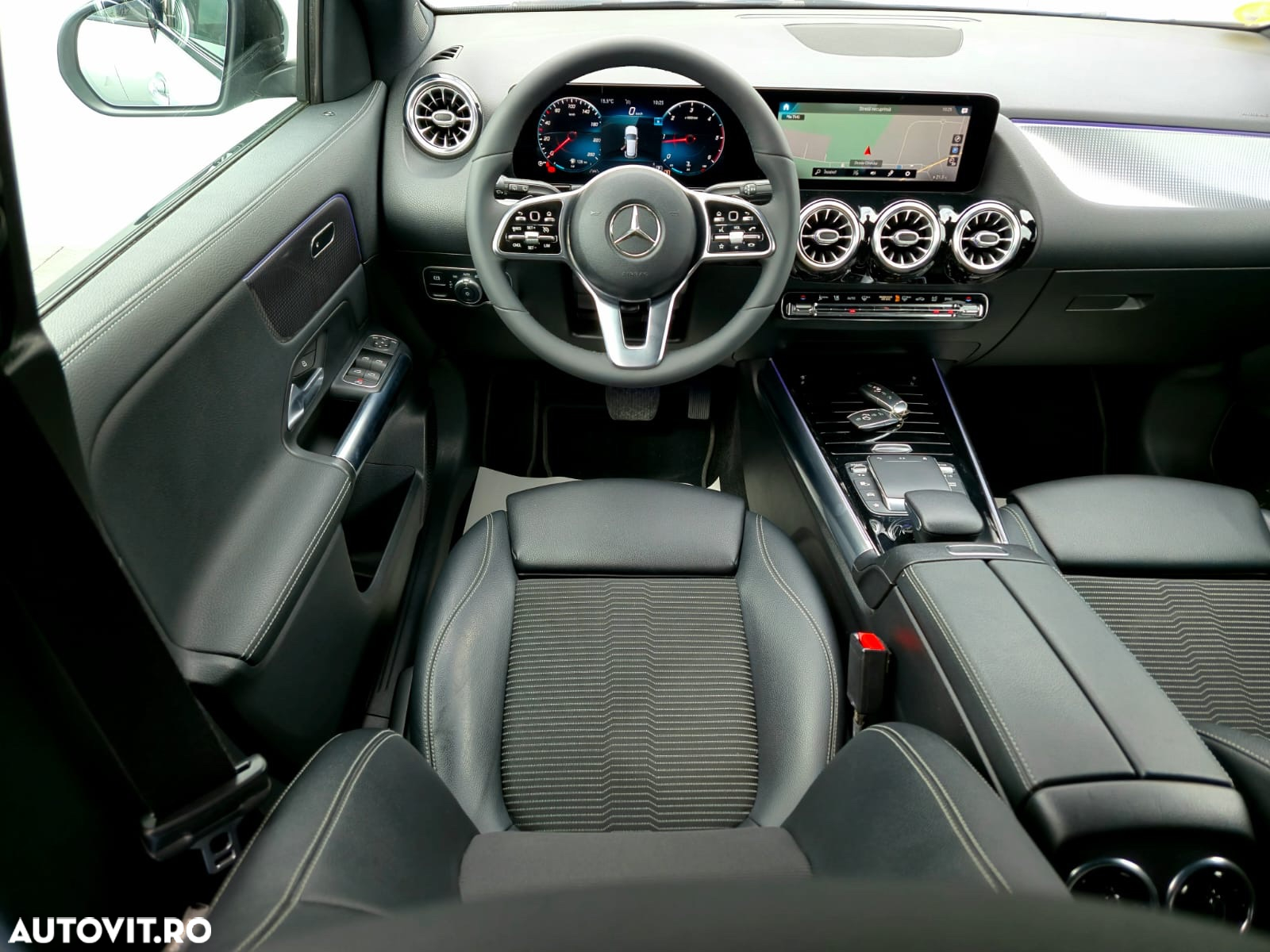 Mercedes-Benz GLA 200 d 8G-DCT Progressive Advanced - 36
