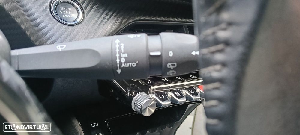 Peugeot 2008 1.5 BlueHDi Allure Pack - 24