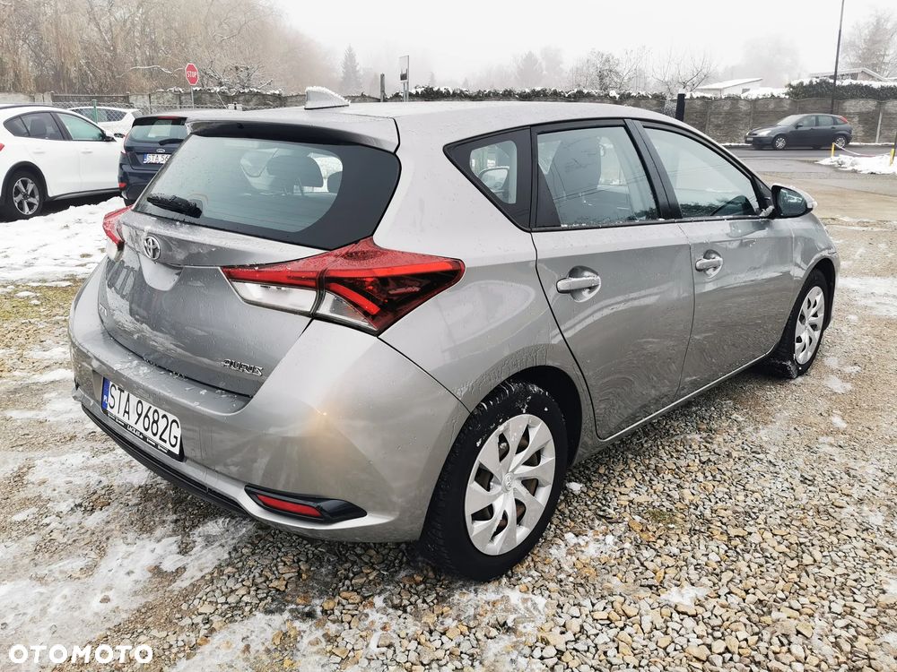 Toyota Auris 1.33 Dual-VVT-i Life - 3